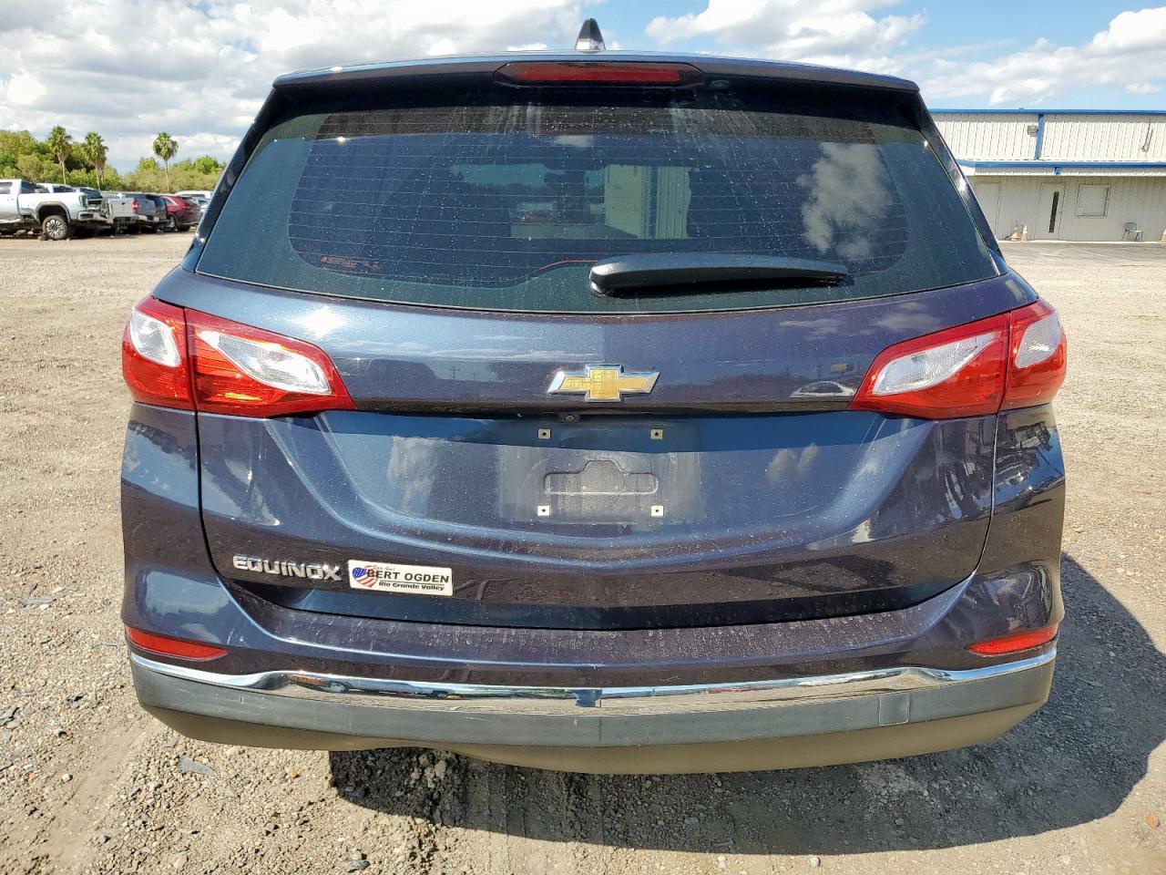 2018 Chevrolet Equinox Ls - Image 6