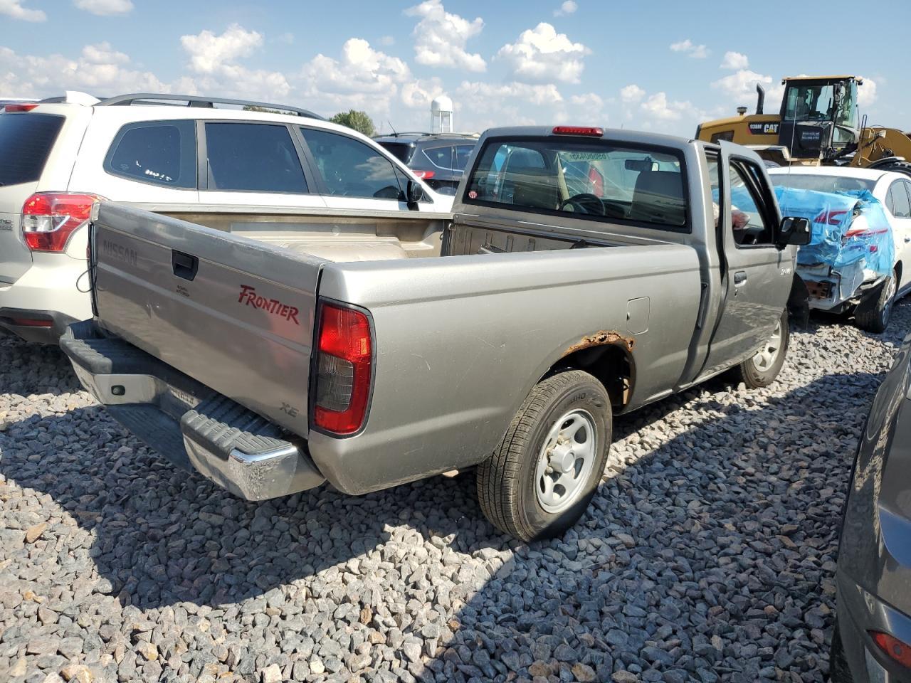2000 Nissan Frontier Xe - Фото 3