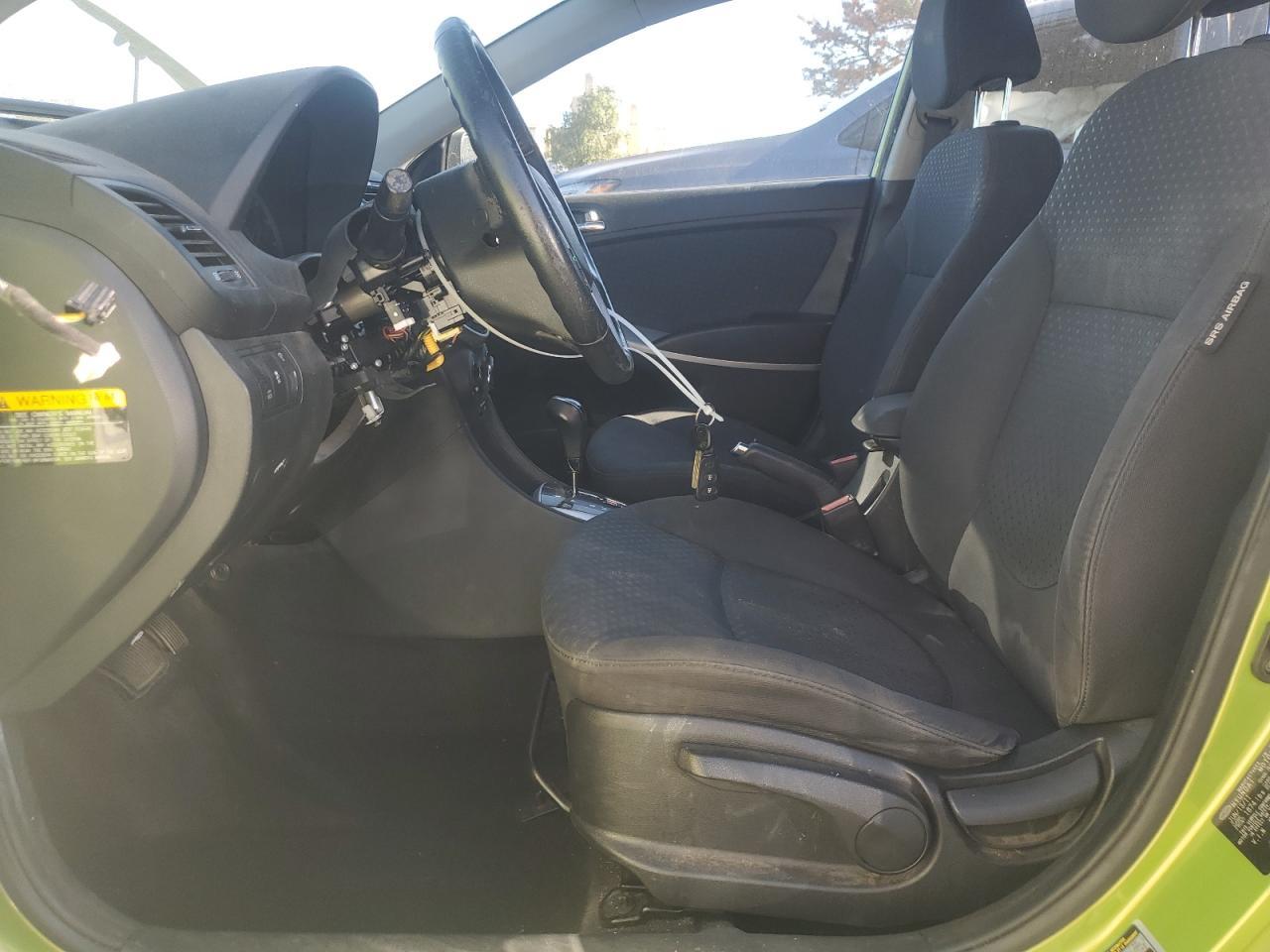 2012 Hyundai Accent Se - Фото 7