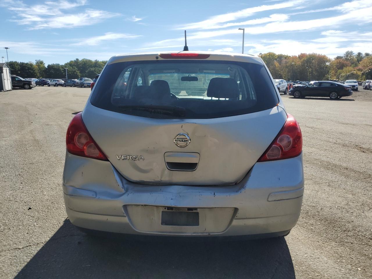 2008 Nissan Versa S - Фото 6