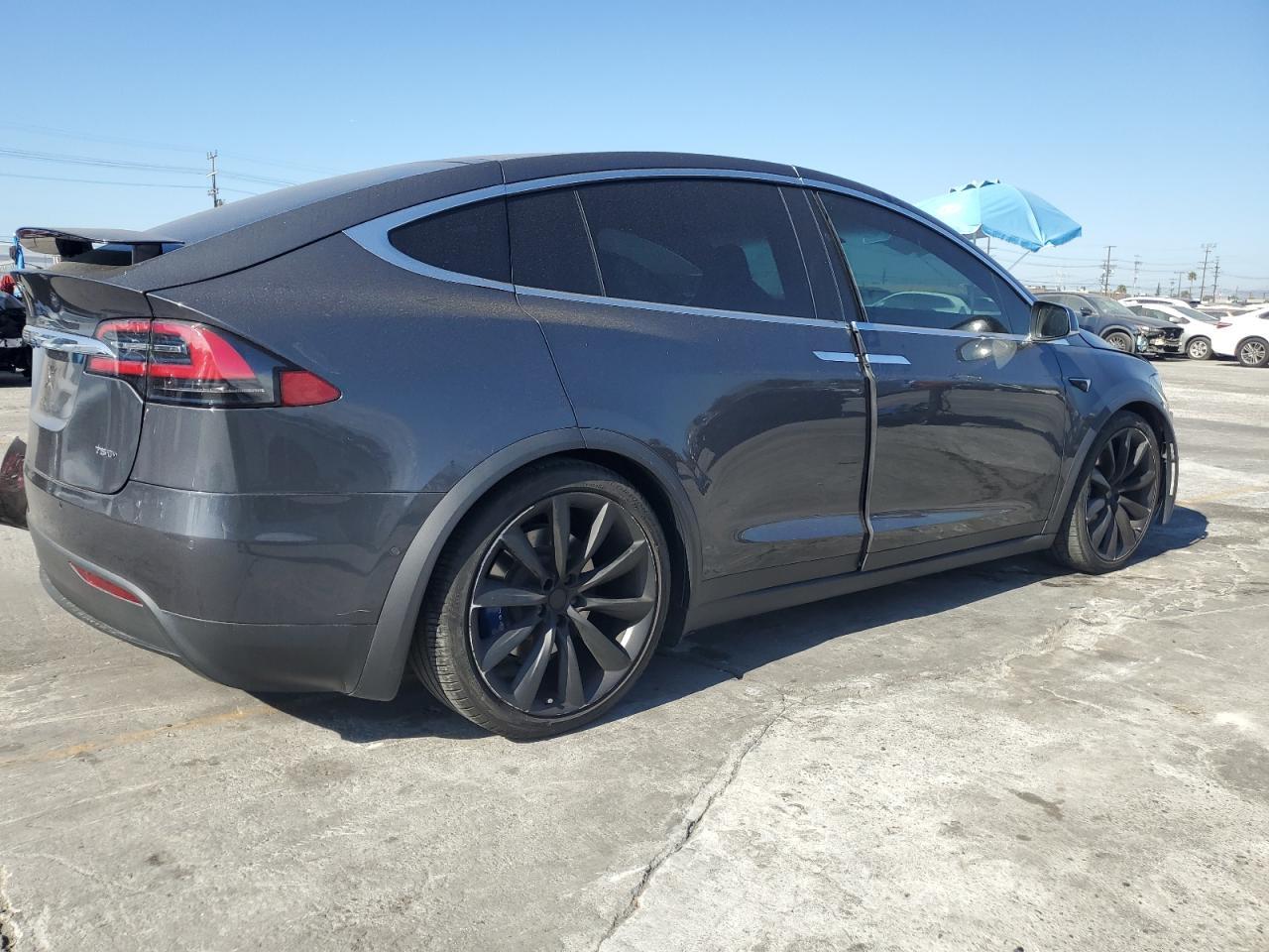 2018 Tesla Model X - Фото 3