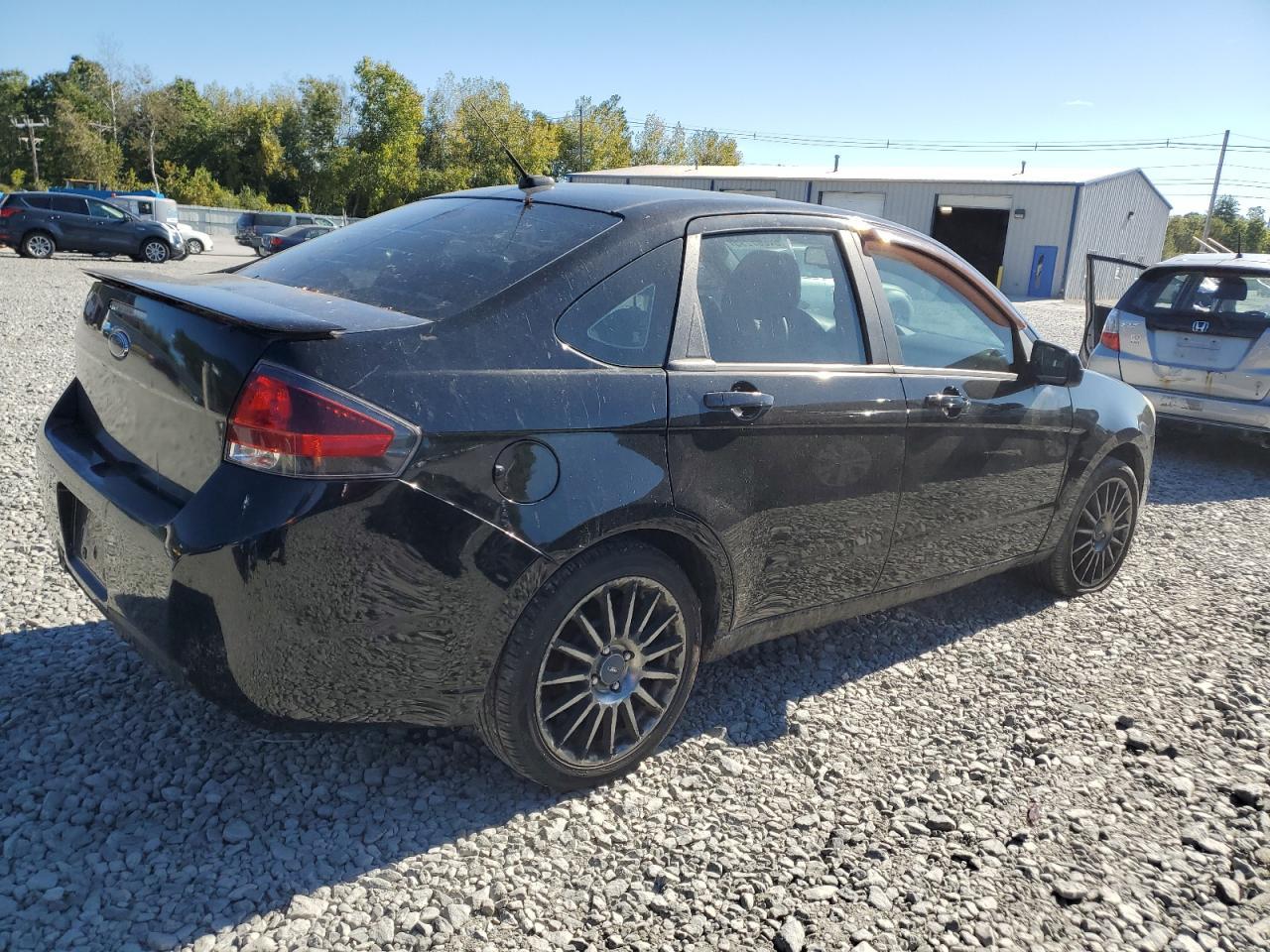 2011 Ford Focus Ses - Фото 3