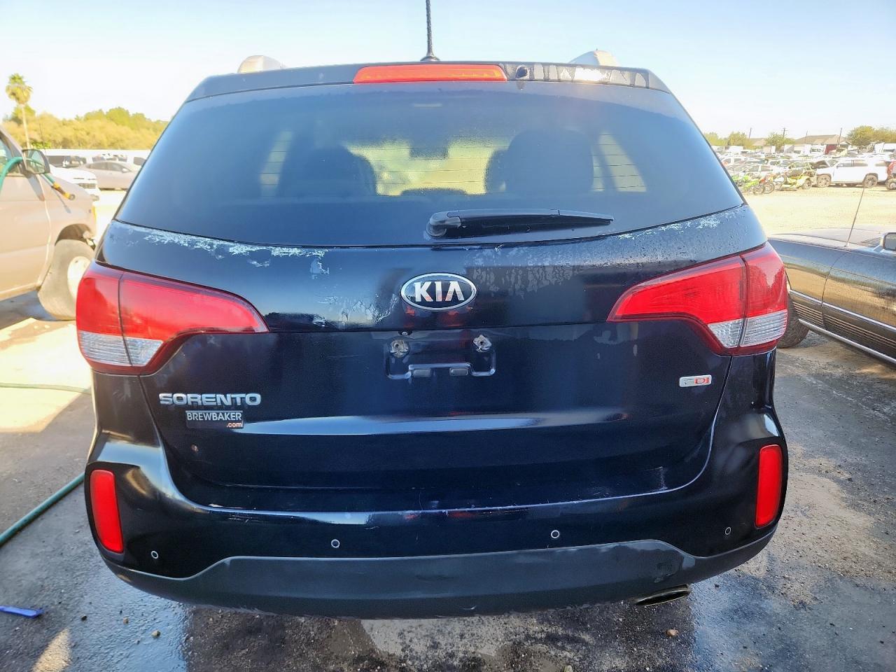 2015 Kia Sorento Lx - Image 6