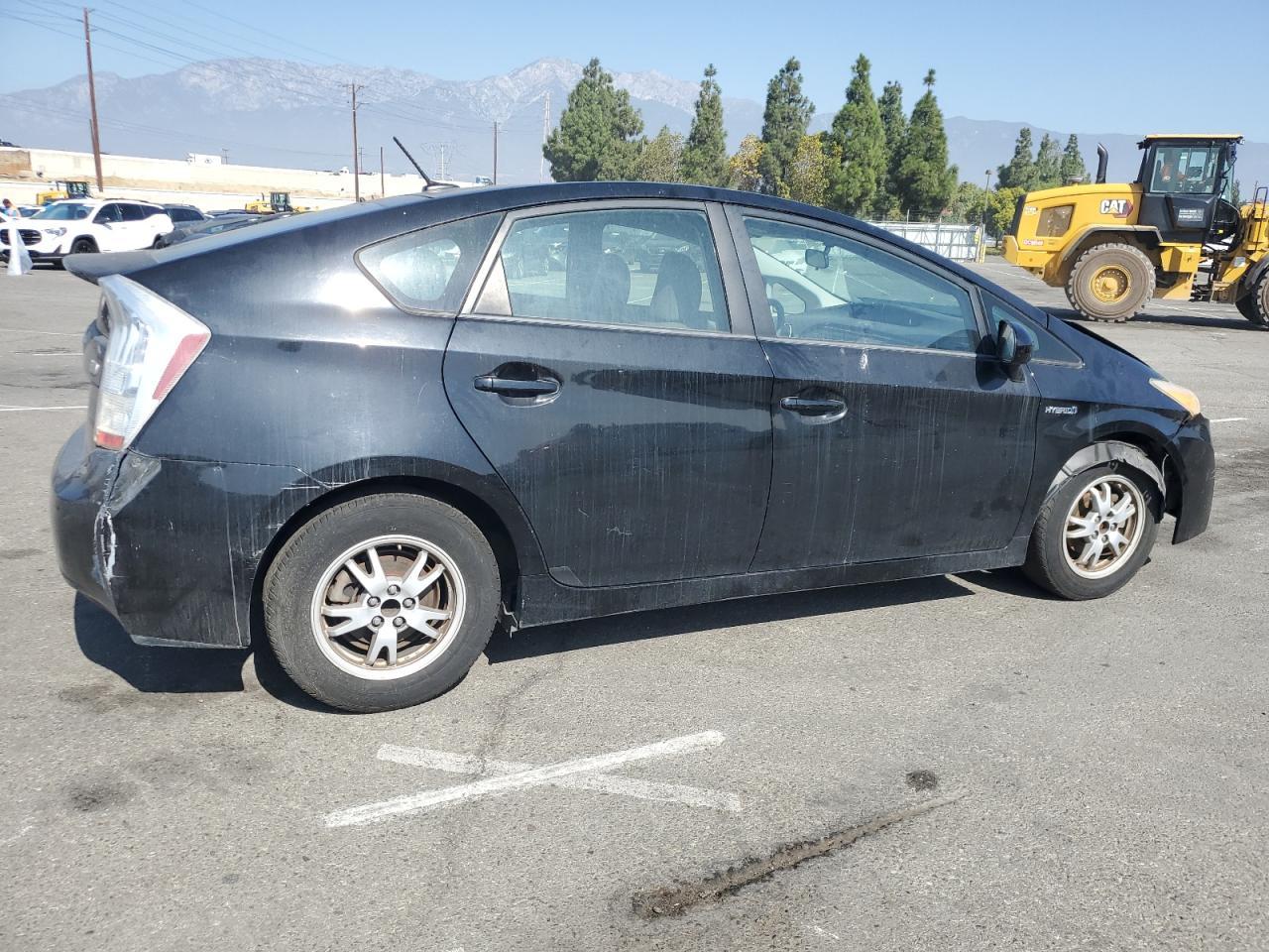 2011 Toyota Prius - Image 3