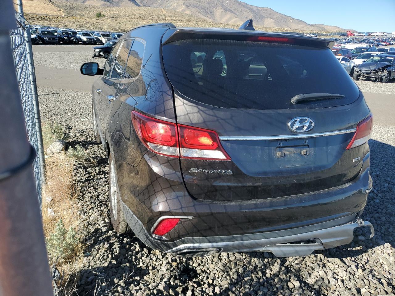 2018 Hyundai Santa Fe Se - Фото 2