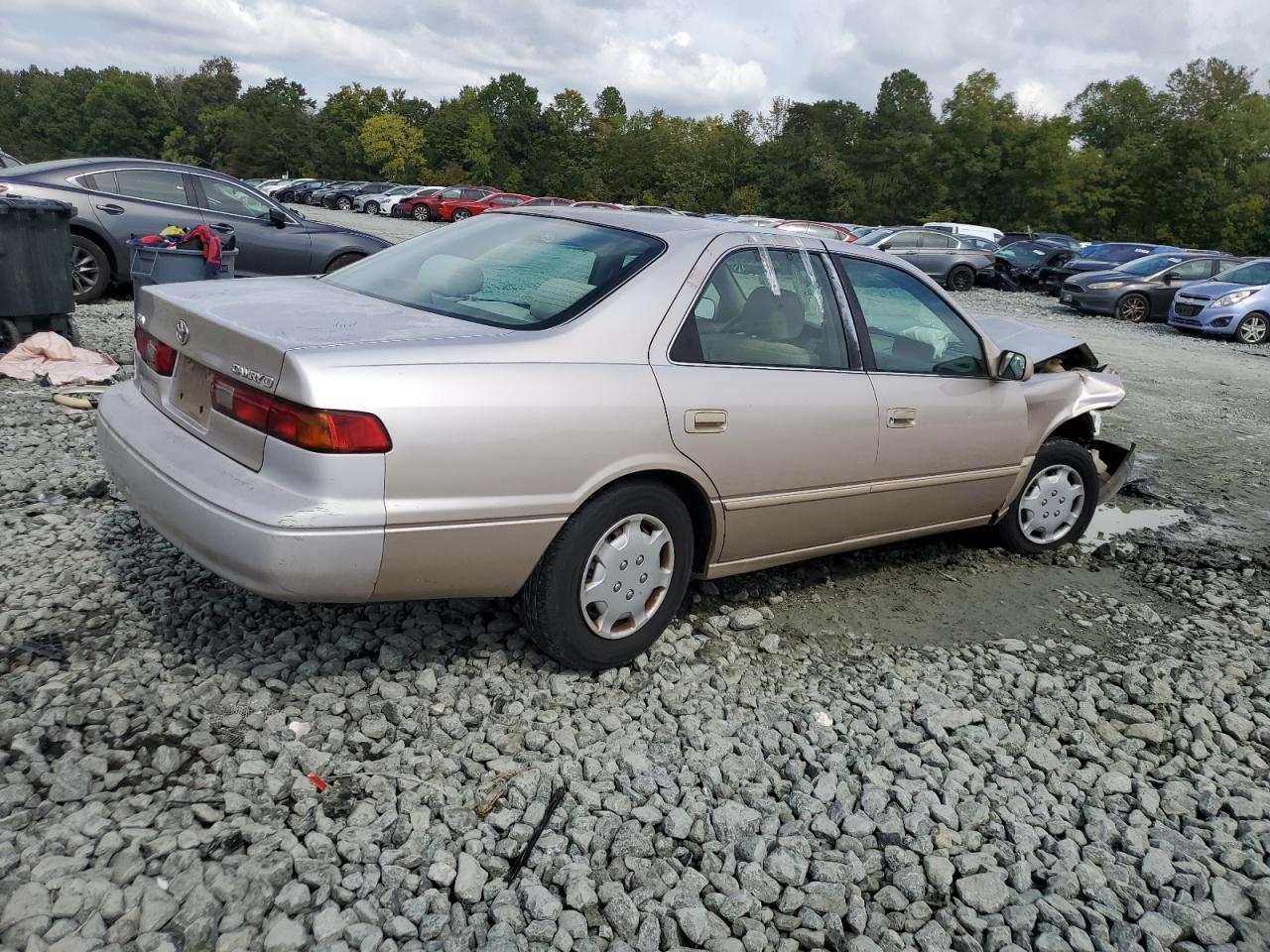 1999 Toyota Camry Ce - Фото 3