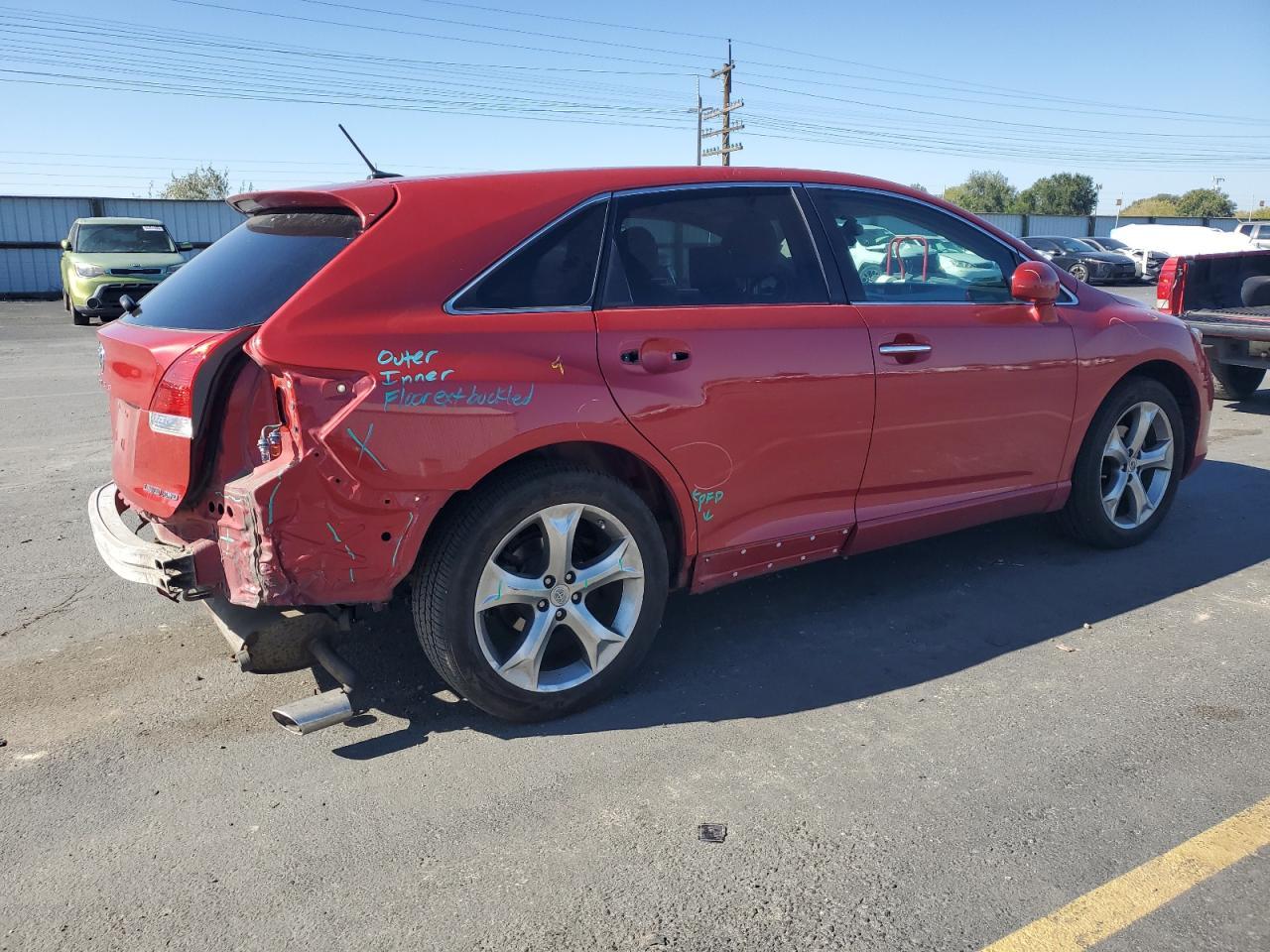 2012 Toyota Venza Le - Image 3