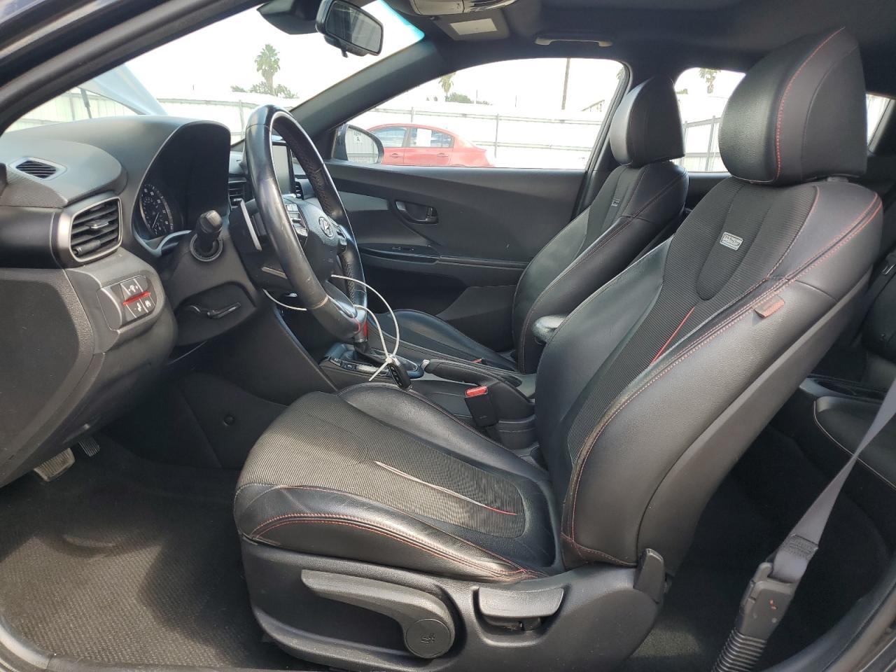 2020 Hyundai Veloster Base - Image 7