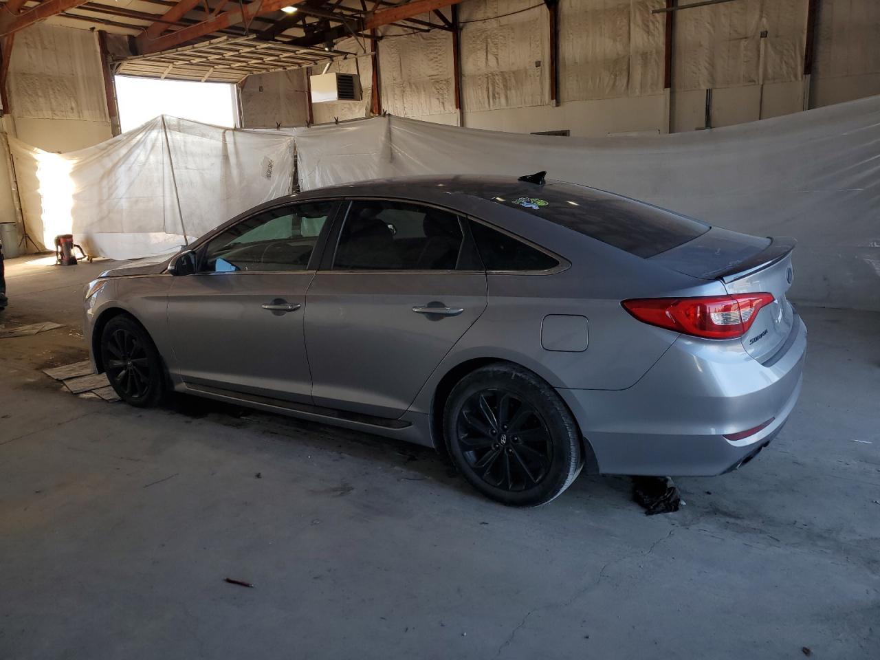 2015 Hyundai Sonata Sport - Фото 2