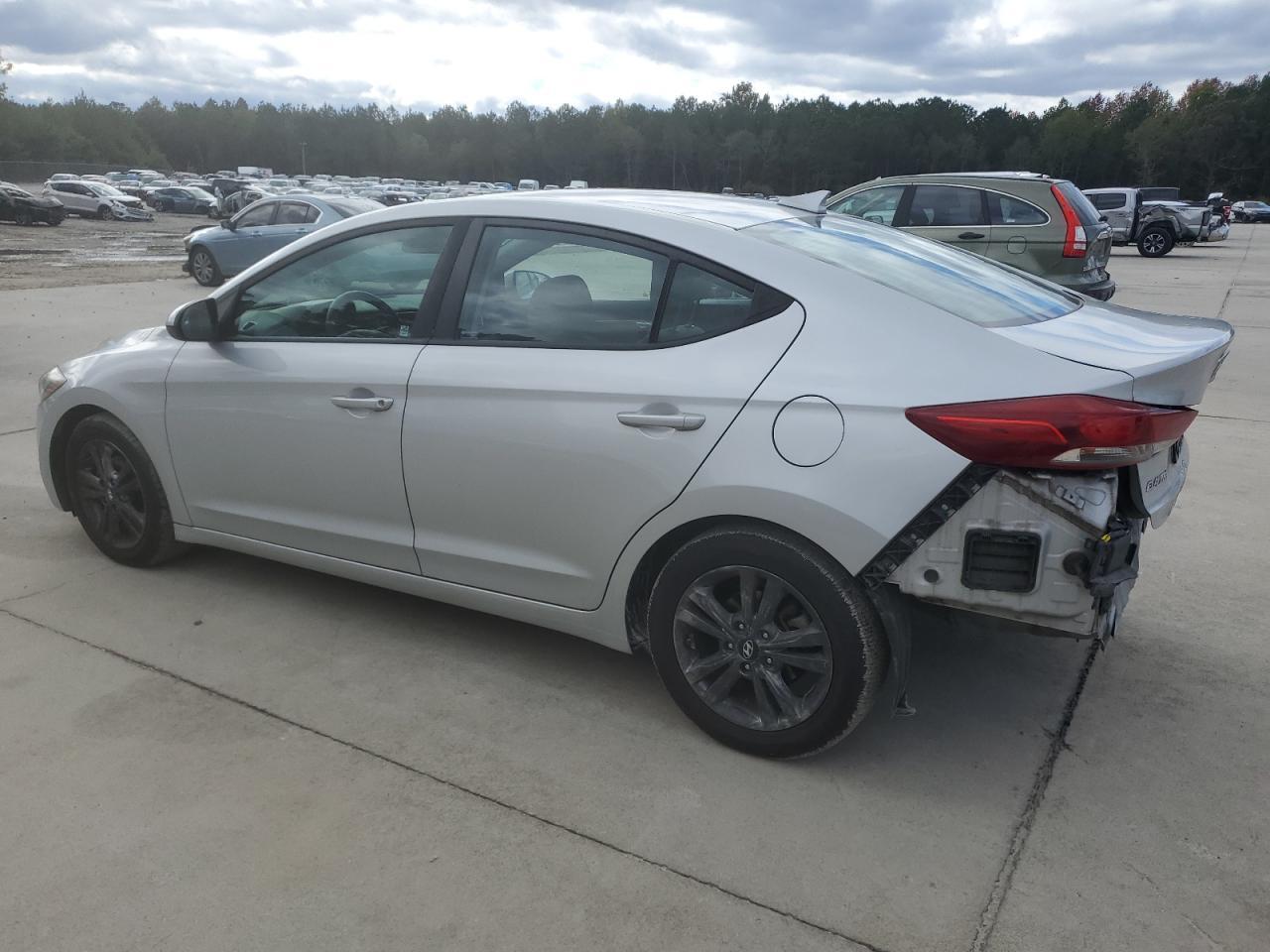 2018 Hyundai Elantra Sel - Фото 2