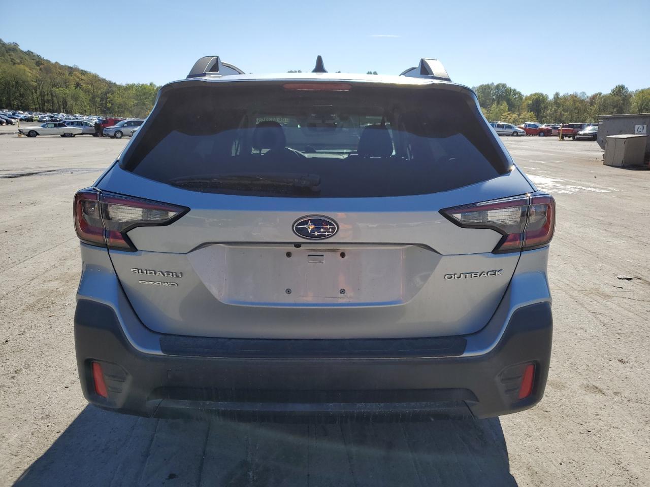 2020 Subaru Outback Premium - Image 6