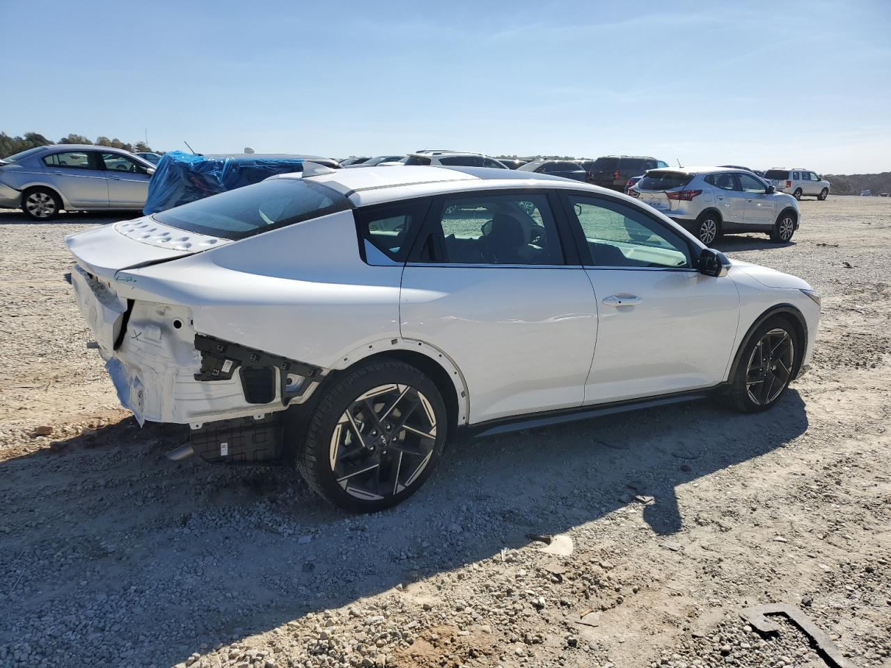 2025 Kia K4 Gt Line - Фото 3