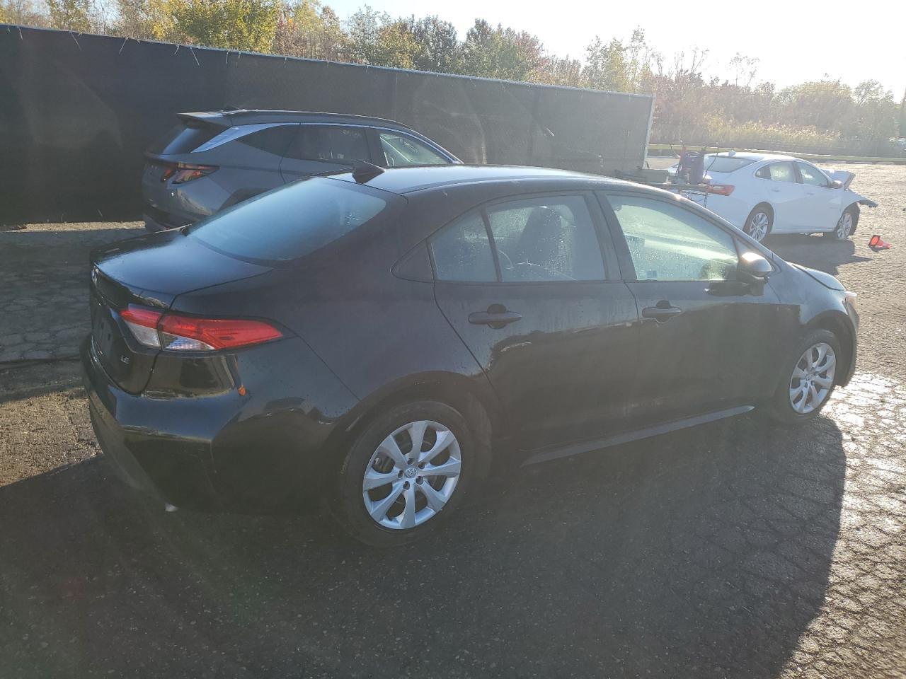 2023 Toyota Corolla Le - Image 3