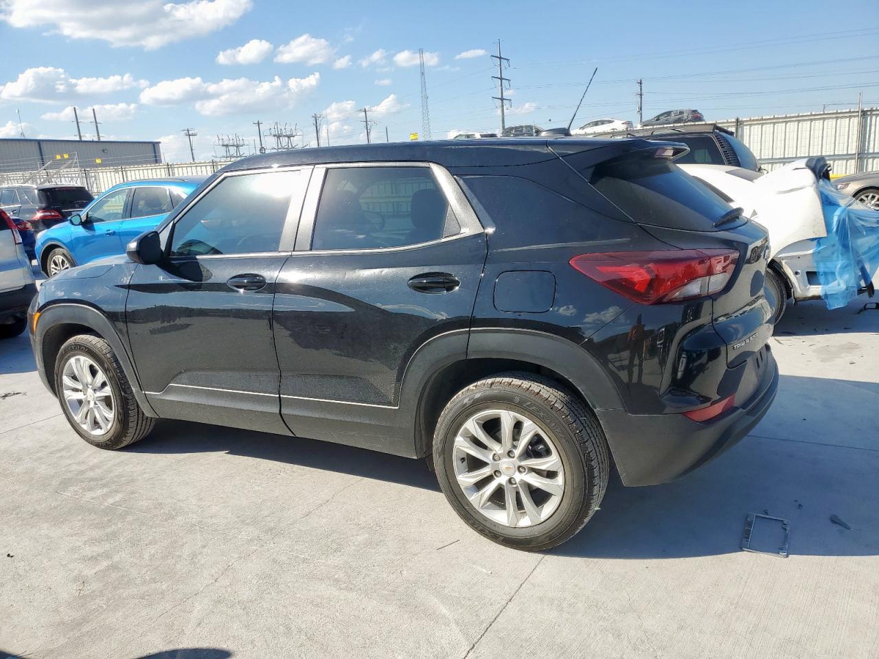 2023 Chevrolet Trailblazer Ls - Фото 2