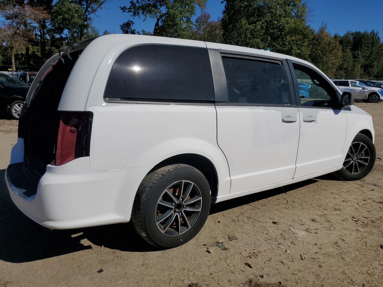 2019 Dodge Grand Caravan Gt - Фото 3