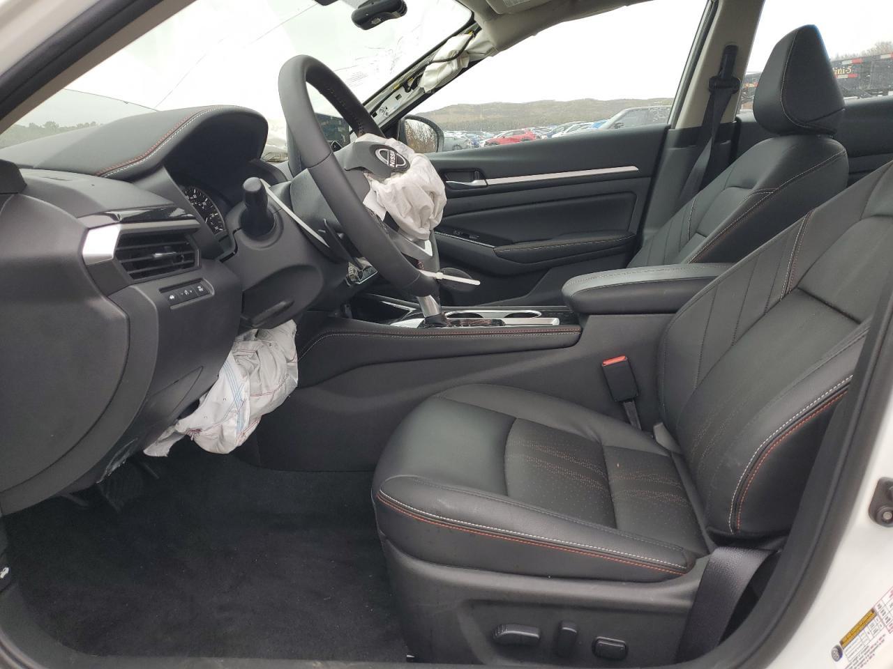 2025 Nissan Altima Sr - Фото 7