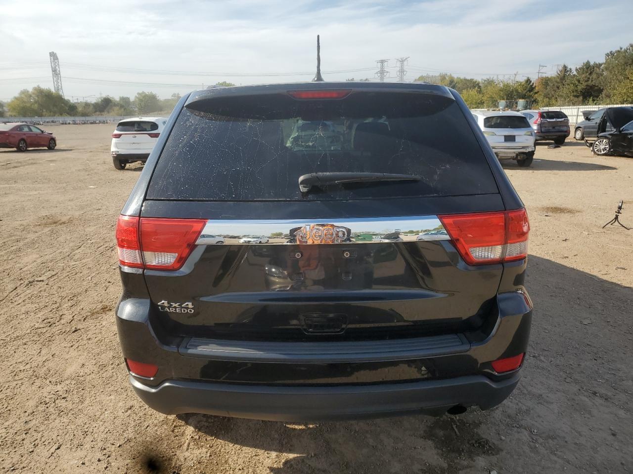 2013 Jeep Grand Cherokee Laredo - Image 6