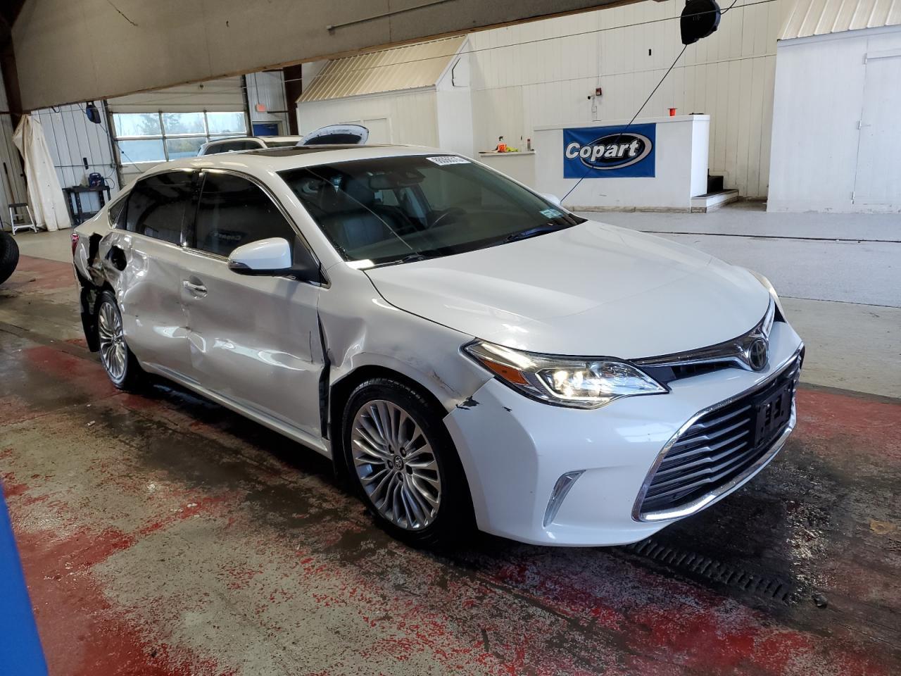 2016 Toyota Avalon Xle - Image 4