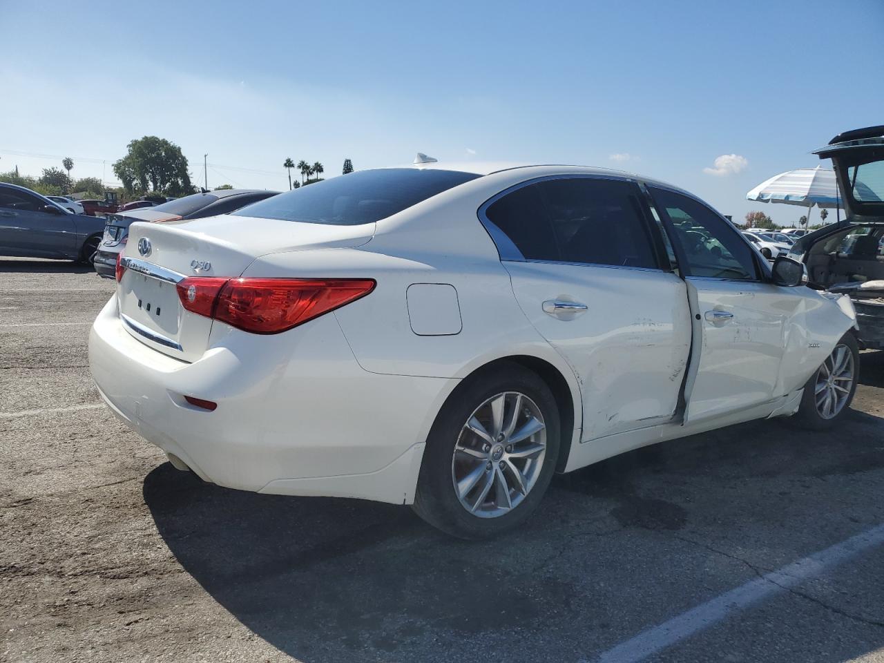 2016 Infiniti Q50 Premium - Фото 3