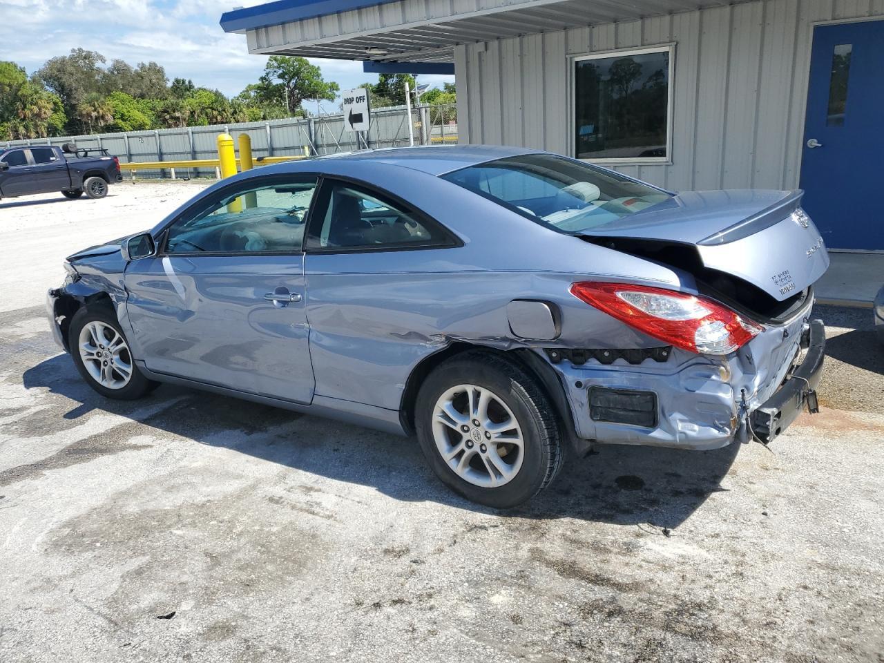 2008 Toyota Camry Solara Se - Image 2