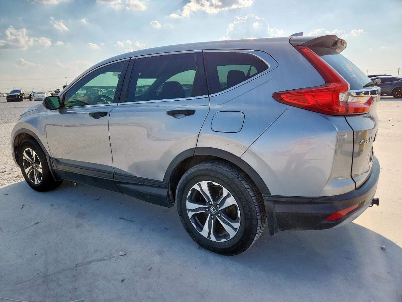 2017 Honda Cr-V Lx - Фото 2