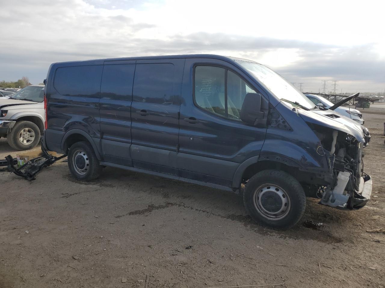 2016 Ford Transit Cargo Van T- - Фото 4