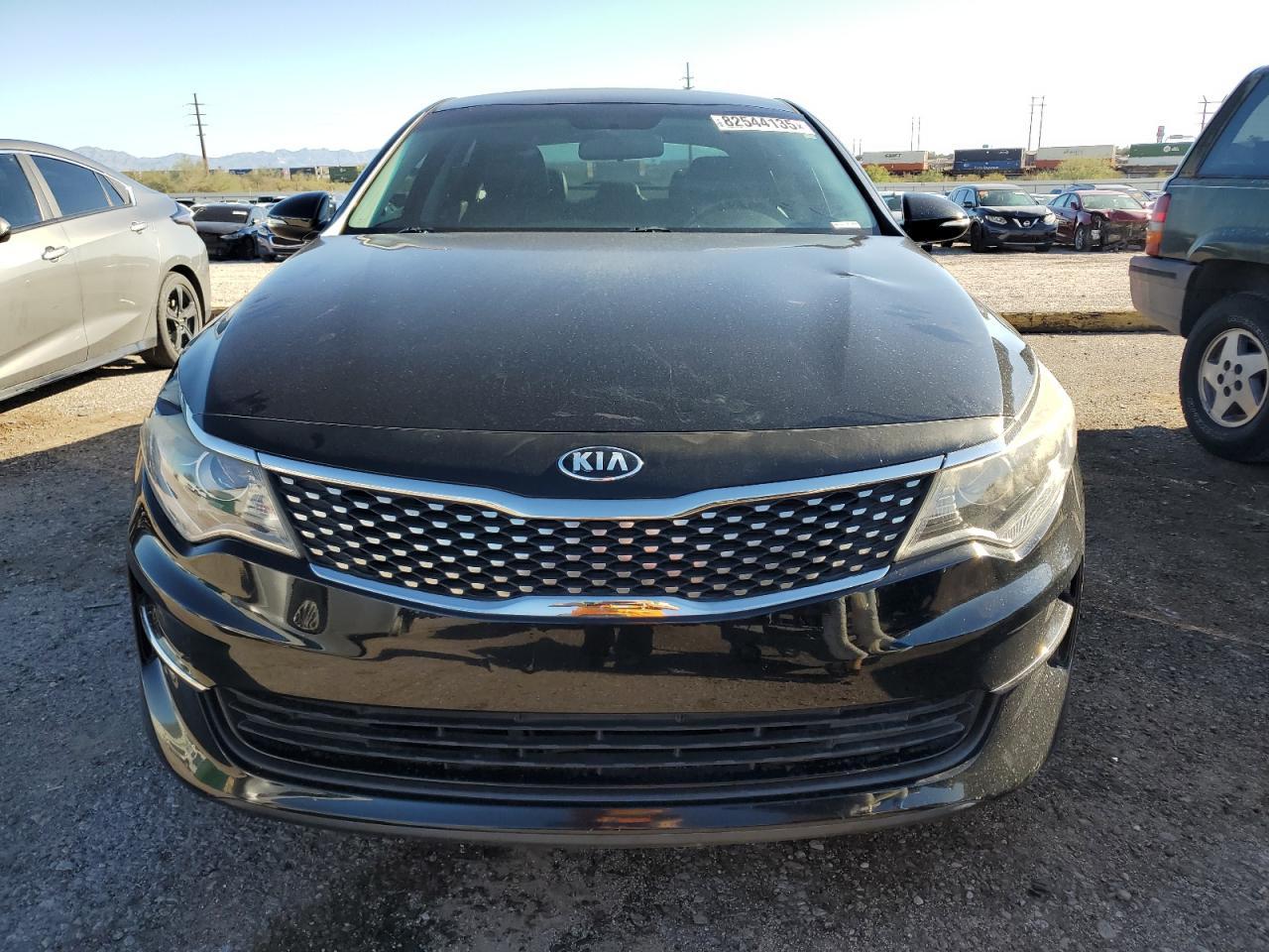 2017 Kia Optima Ex - Image 5