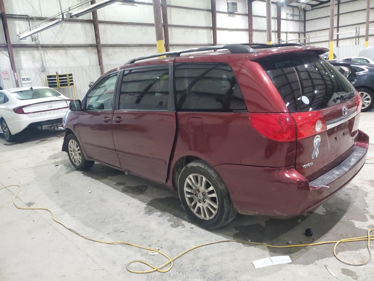 2008 Toyota Sienna Xle - Фото 2