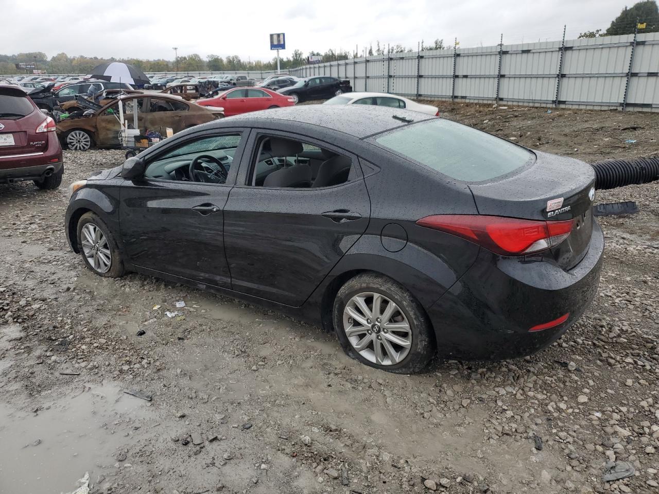 2016 Hyundai Elantra Se - Image 2