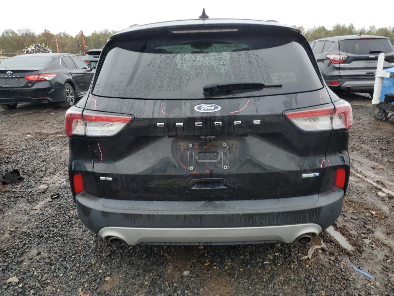 2020 Ford Escape Se - Фото 6
