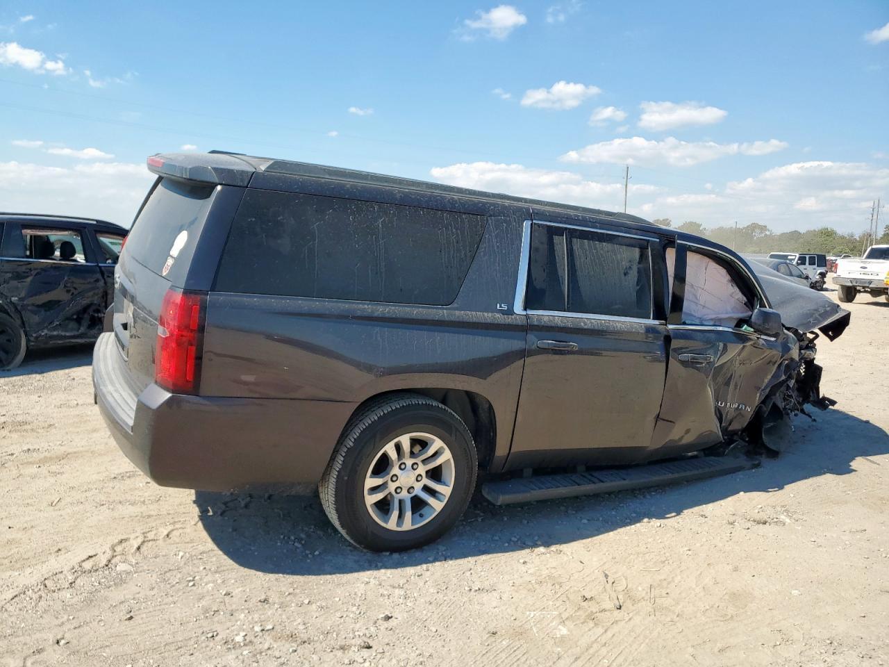 2016 Chevrolet Suburban K1500 Ls - Image 3