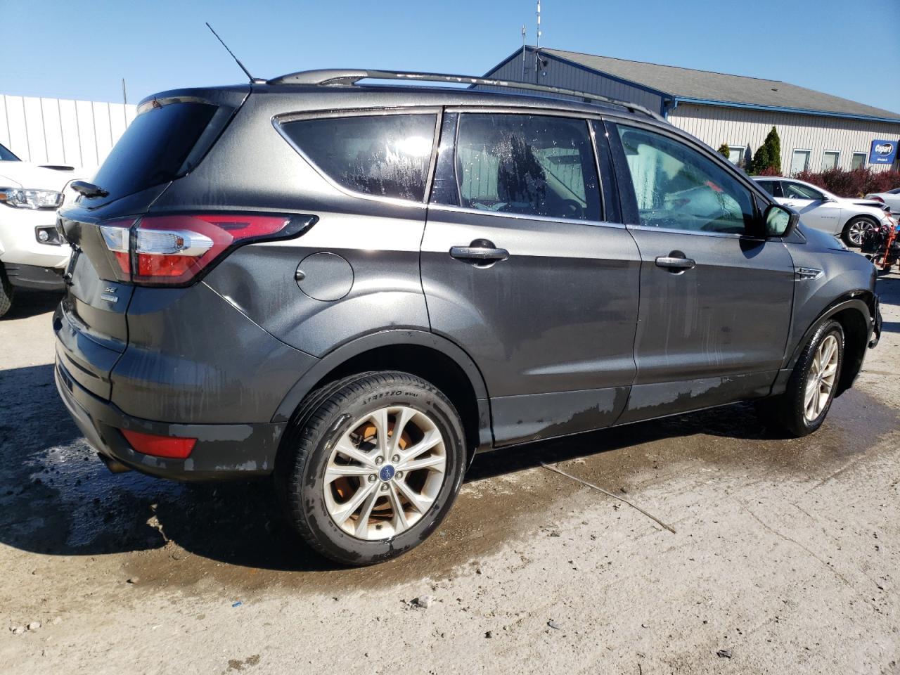 2017 Ford Escape Se - Фото 3