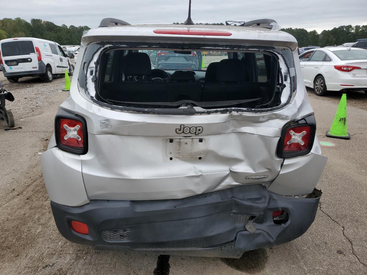 2015 Jeep Renegade Latitude - Фото 6