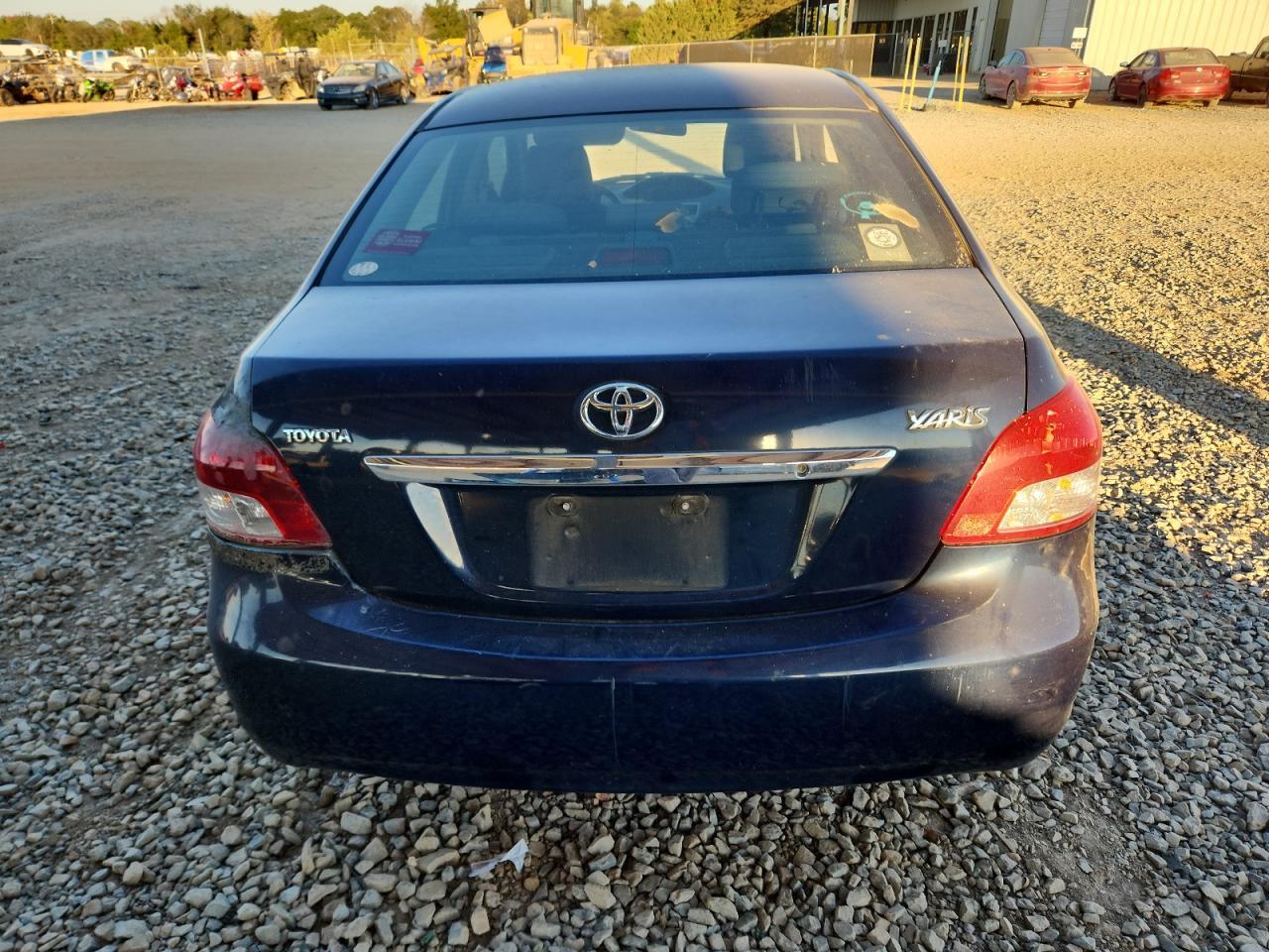 2010 Toyota Yaris - Image 6