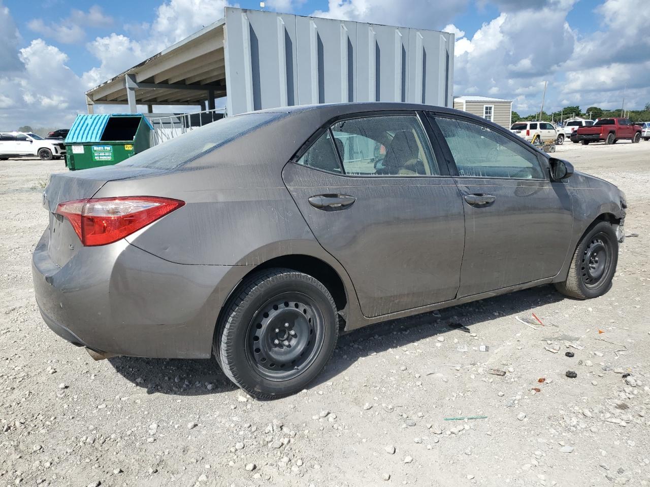 2017 Toyota Corolla L - Фото 3