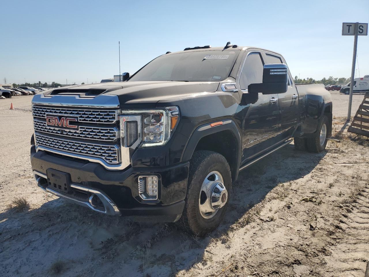 2023 GMC Sierra K3500 Denali