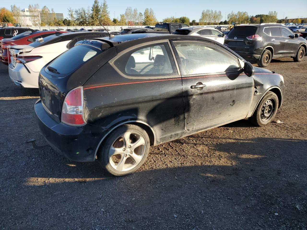 2011 Hyundai Accent Se - Фото 3