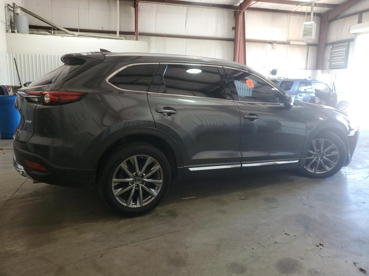 2018 Mazda Cx-9 Grand Touring - Image 3