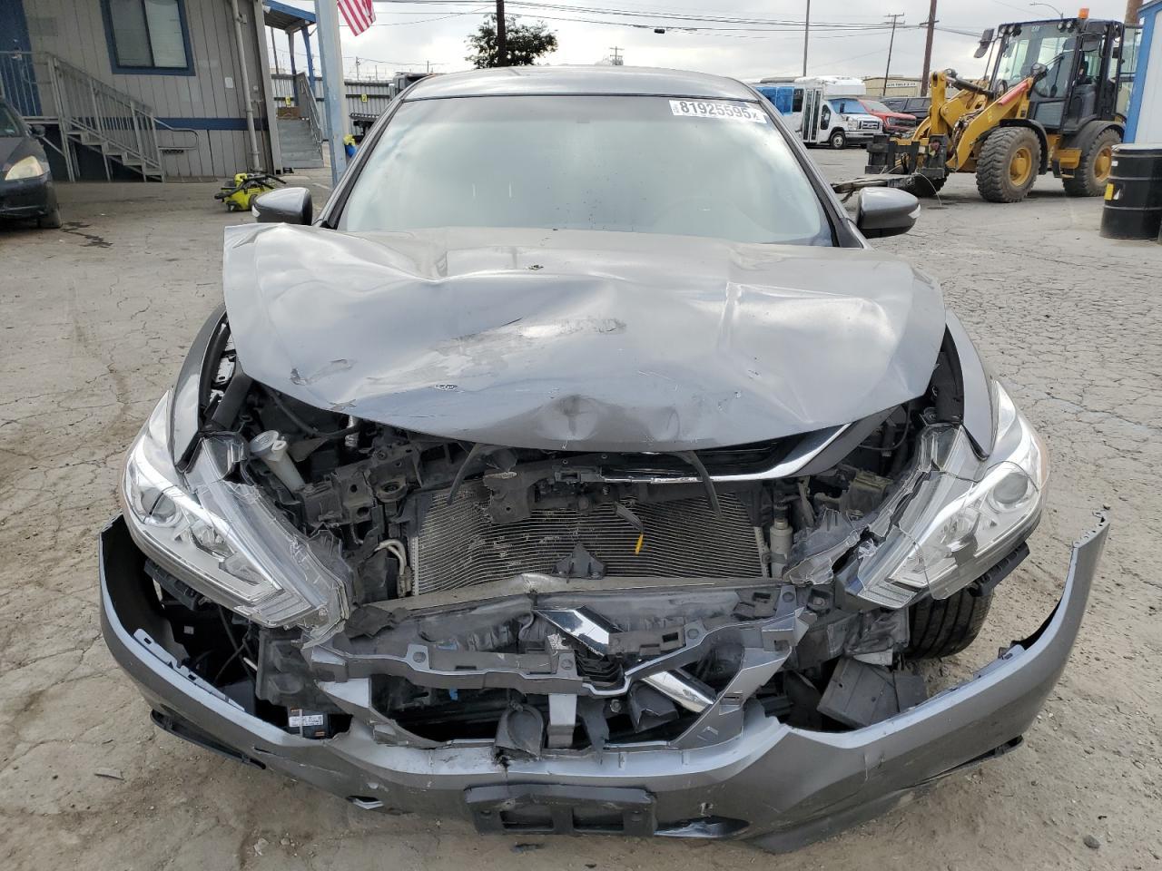 2018 Nissan Altima - Image 5