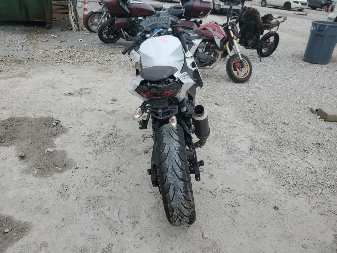 2023 Kawasaki Ex400 - Image 4
