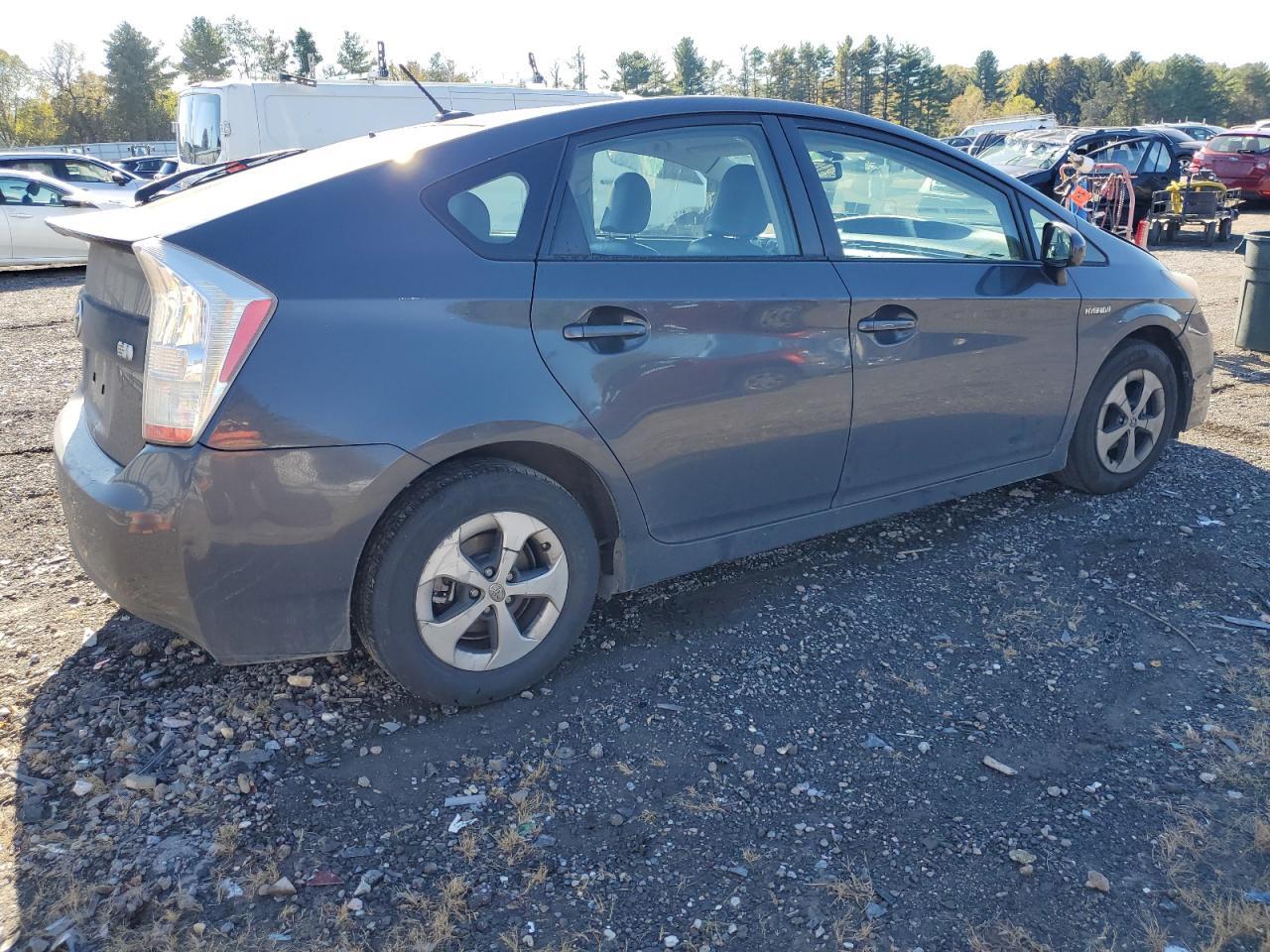 2010 Toyota Prius - Фото 3