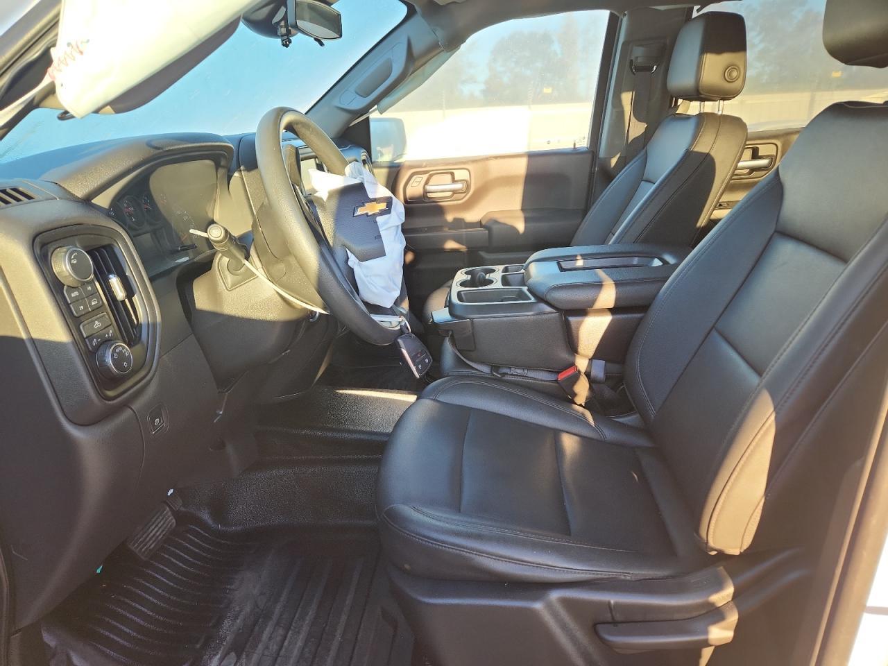 2022 Chevrolet Silverado K1500 - Фото 7