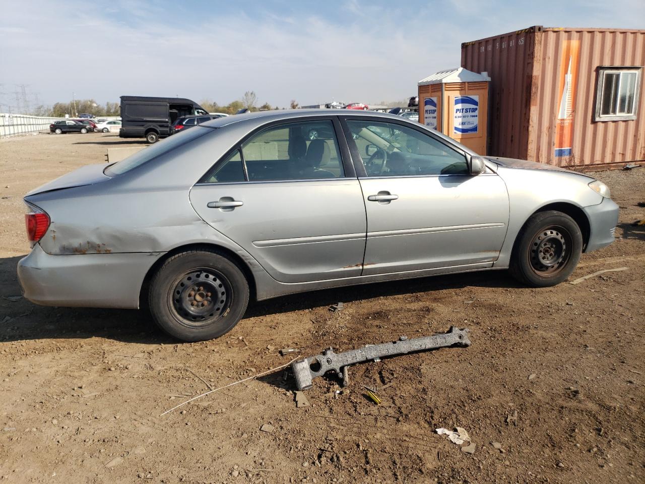 2005 Toyota Camry Le - Image 3