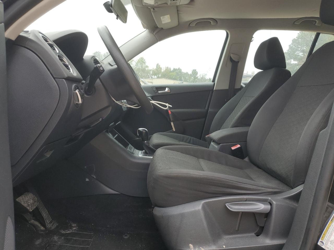 2012 Volkswagen Tiguan S - Фото 7