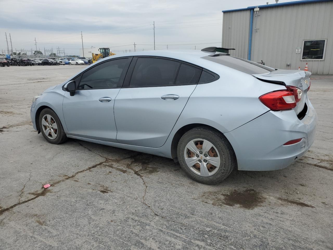2017 Chevrolet Cruze Ls - Image 2