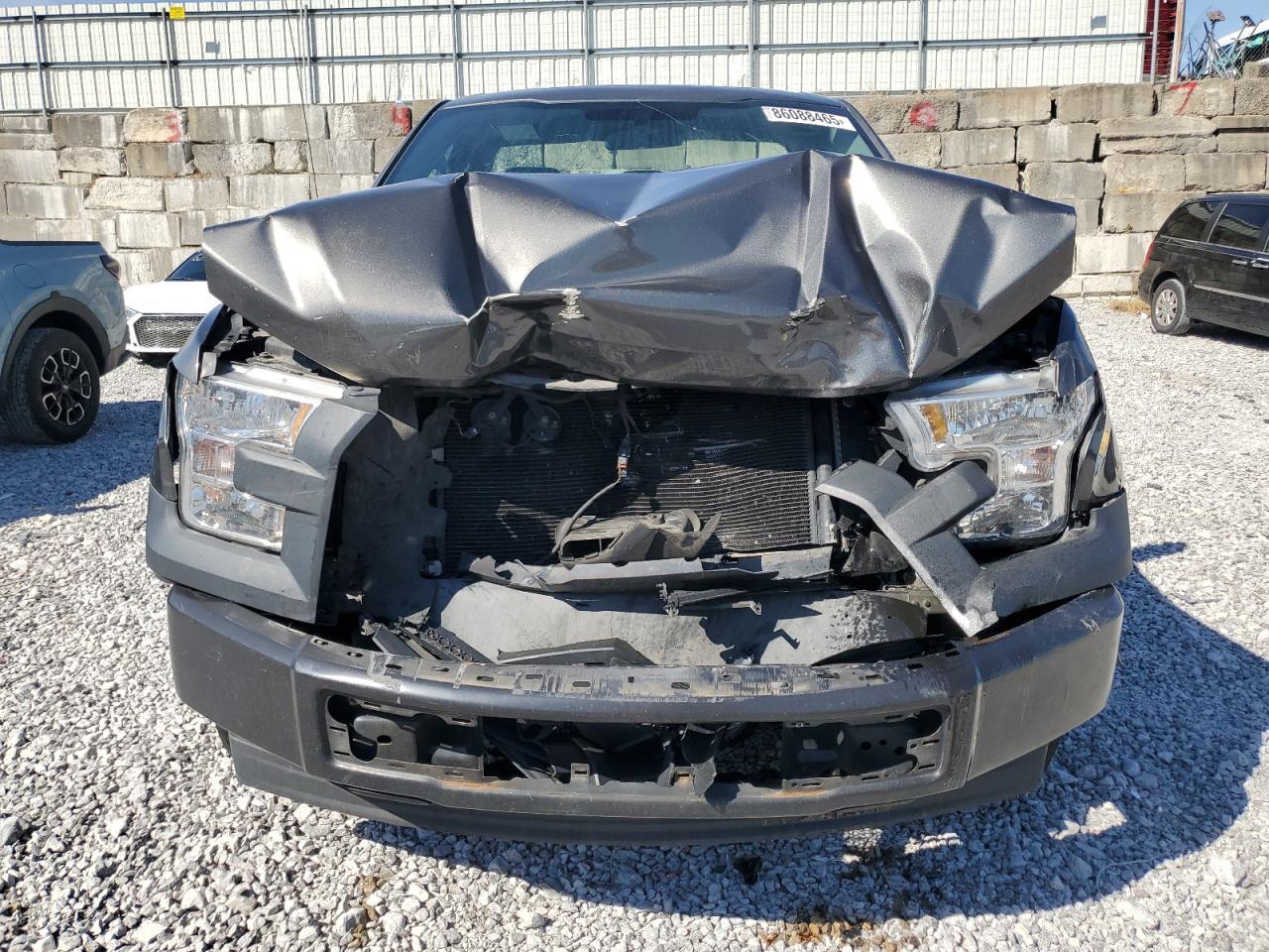 2017 Ford F150 - Image 5