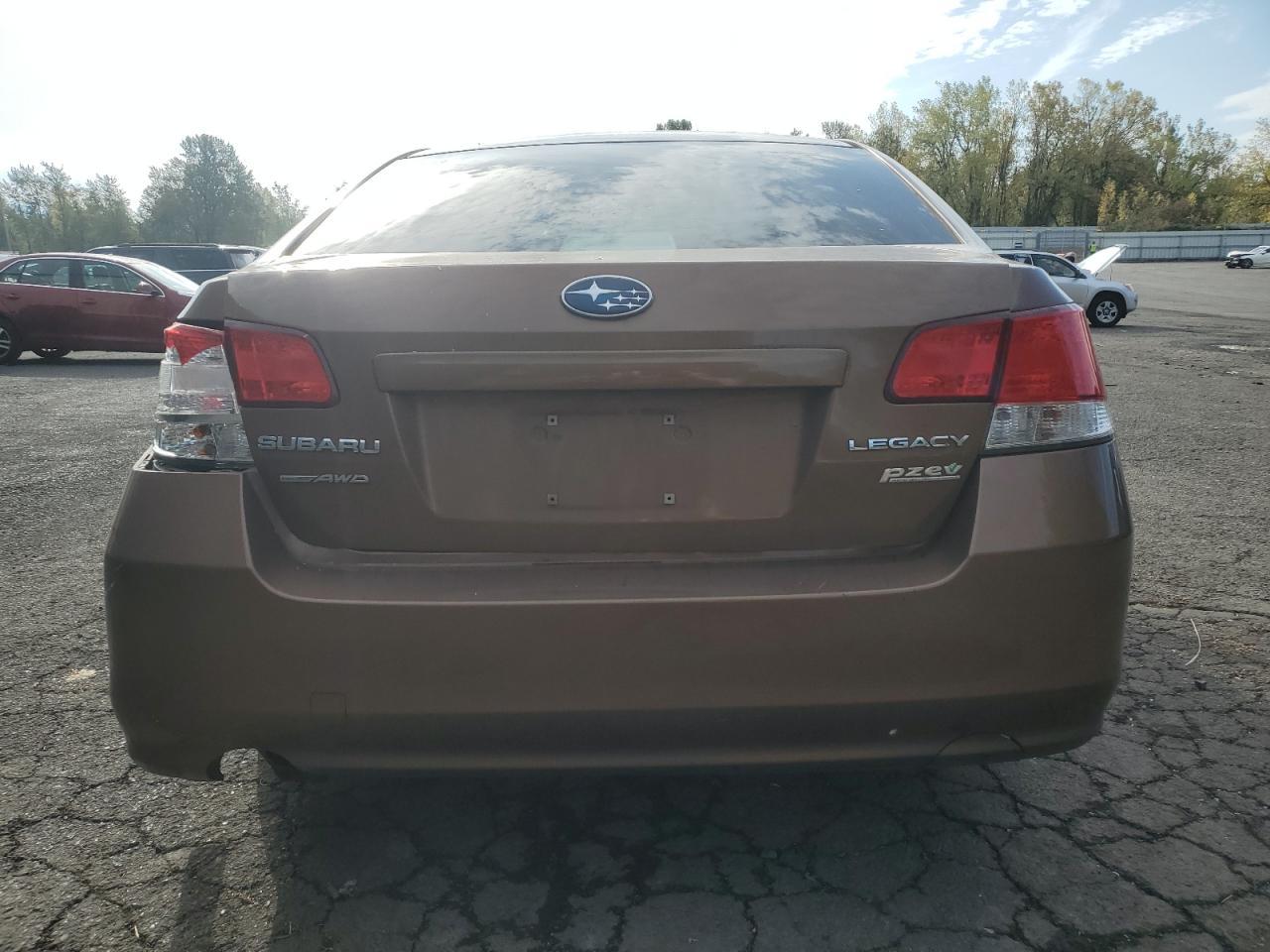 2011 Subaru Legacy 2.5I - Image 6