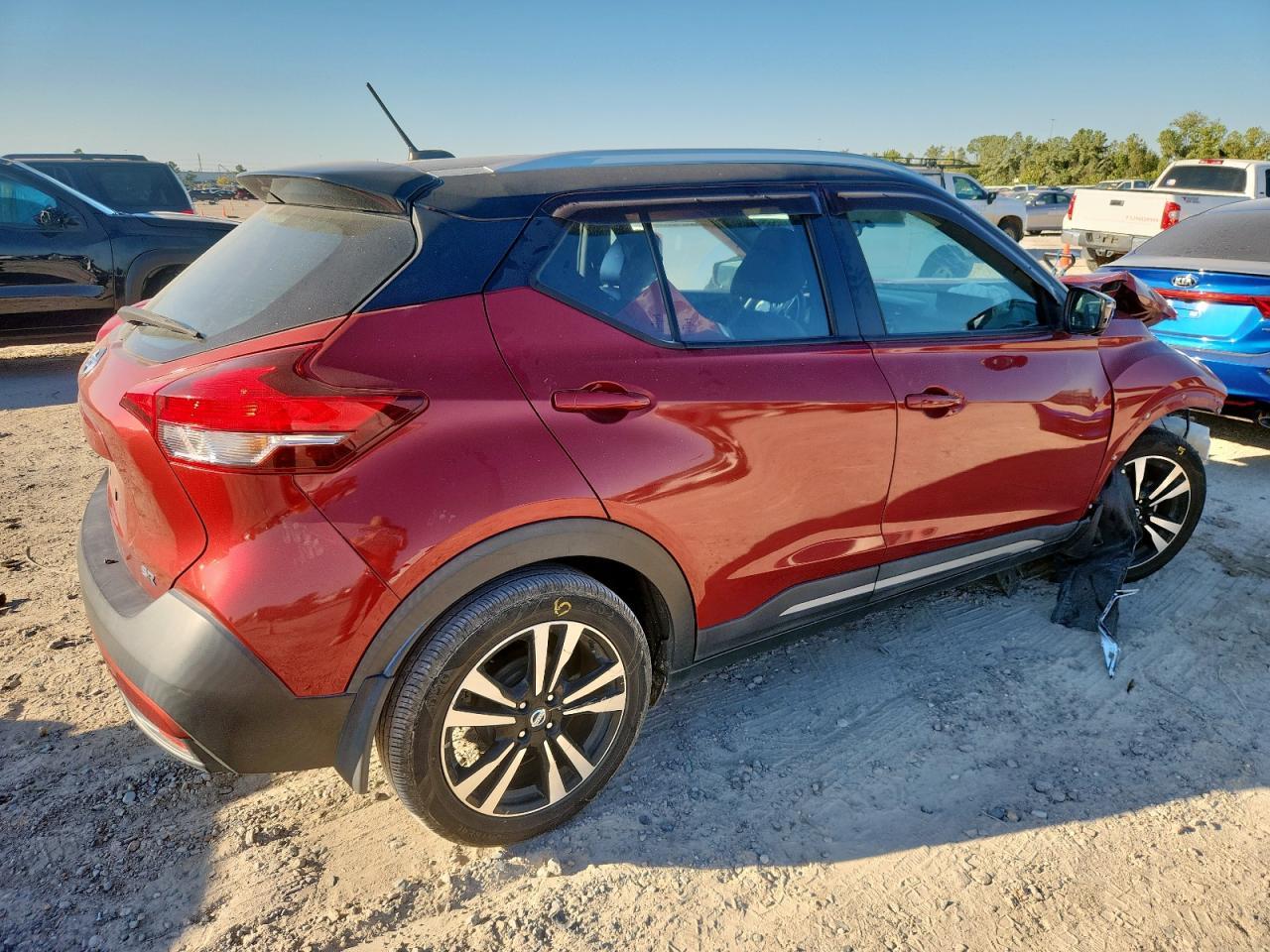 2019 Nissan Kicks S - Фото 3