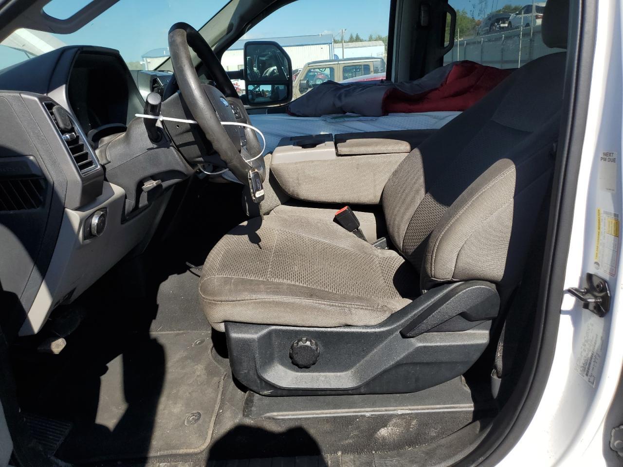 2021 Ford F350 Super Duty - Фото 7