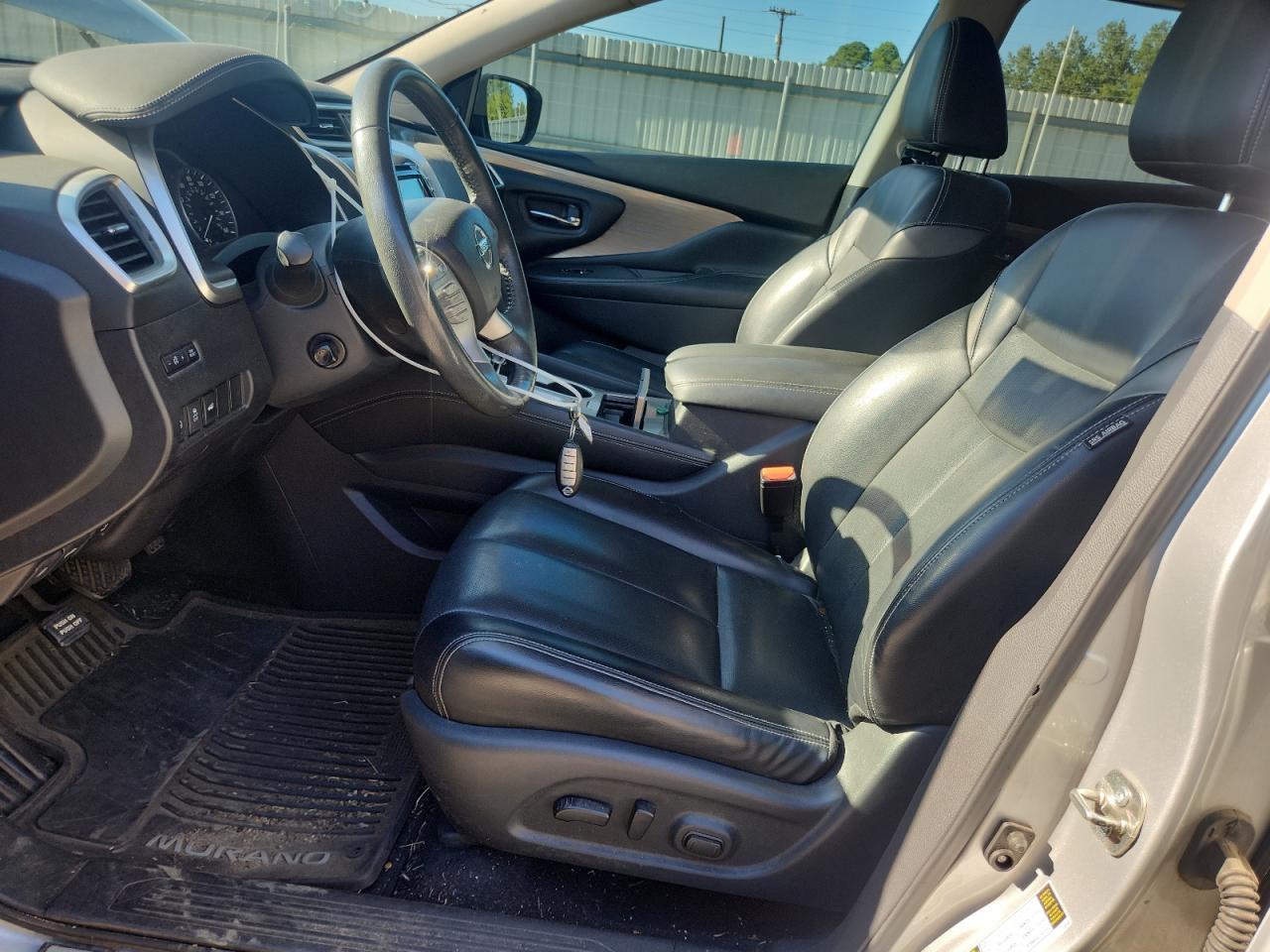 2017 Nissan Murano S - Image 7